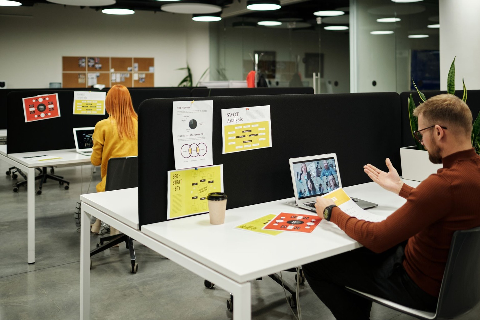 Pag-iwas sa sedentary lifestyle — Ang mga espesipikong grupo ng tao na mas nakakaranas ng epekto ng sedentary lifestyle Pag-iwas sa sedentary lifestyle — Ang mga espesipikong grupo ng tao na mas nakakaranas ng epekto ng sedentary lifestyle